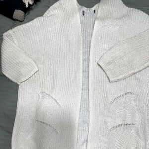 A American Eagle cardigan with three-quarter sleeves